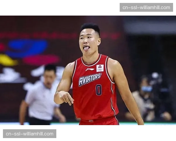 贺希宁本土得分榜名列前茅 进攻端承担更多责任 贺希宁本土得分榜名列前茅 进攻端承担更多责任